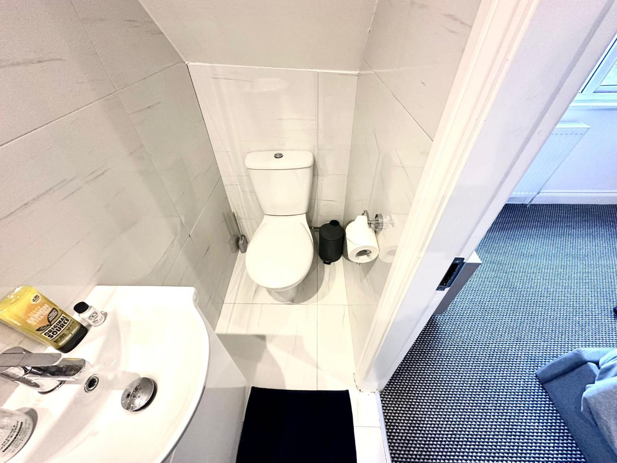 Stylish Modern, Private Apartment,15 Mins To Central London Hendon Eksteriør bilde